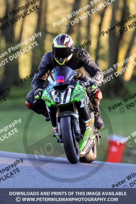 cadwell no limits trackday;cadwell park;cadwell park photographs;cadwell trackday photographs;enduro digital images;event digital images;eventdigitalimages;no limits trackdays;peter wileman photography;racing digital images;trackday digital images;trackday photos